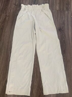 Athleta Light Cream Elastic-Waist Pull-On Pants